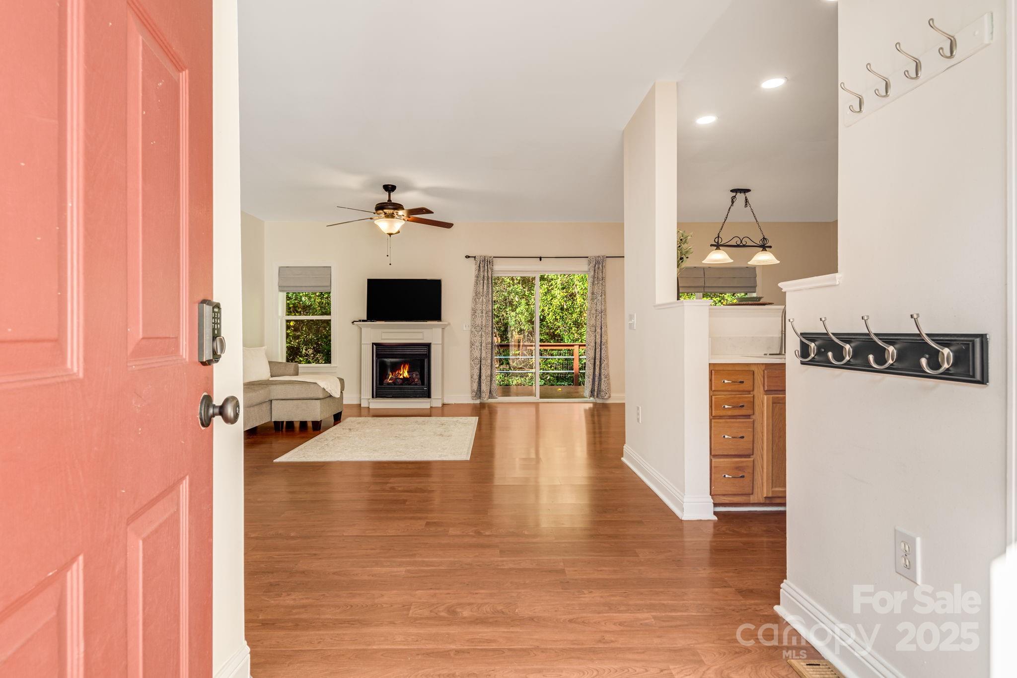 37 Poplar Creek Drive