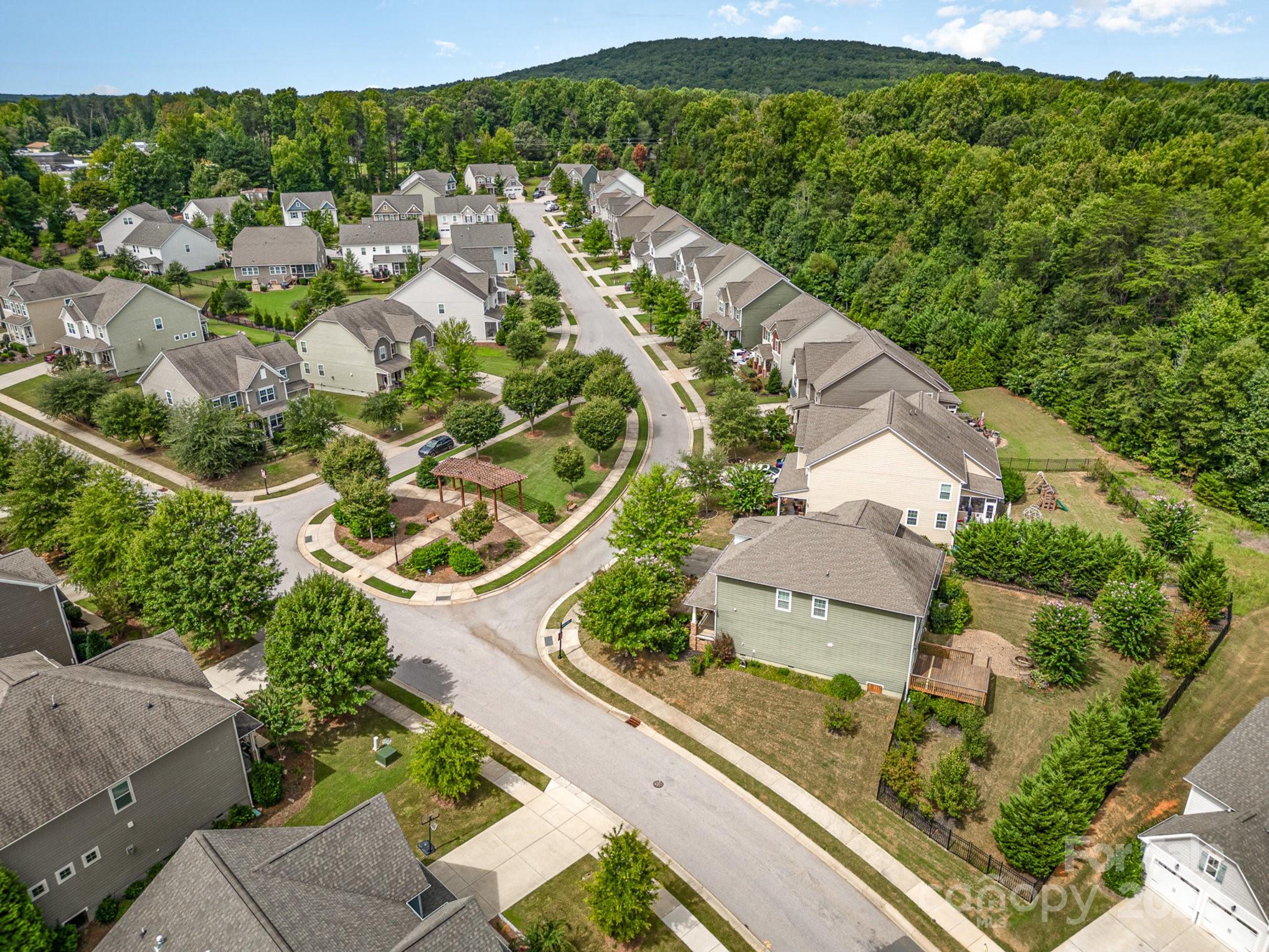 The Pinnacle at Handsmill - Residential