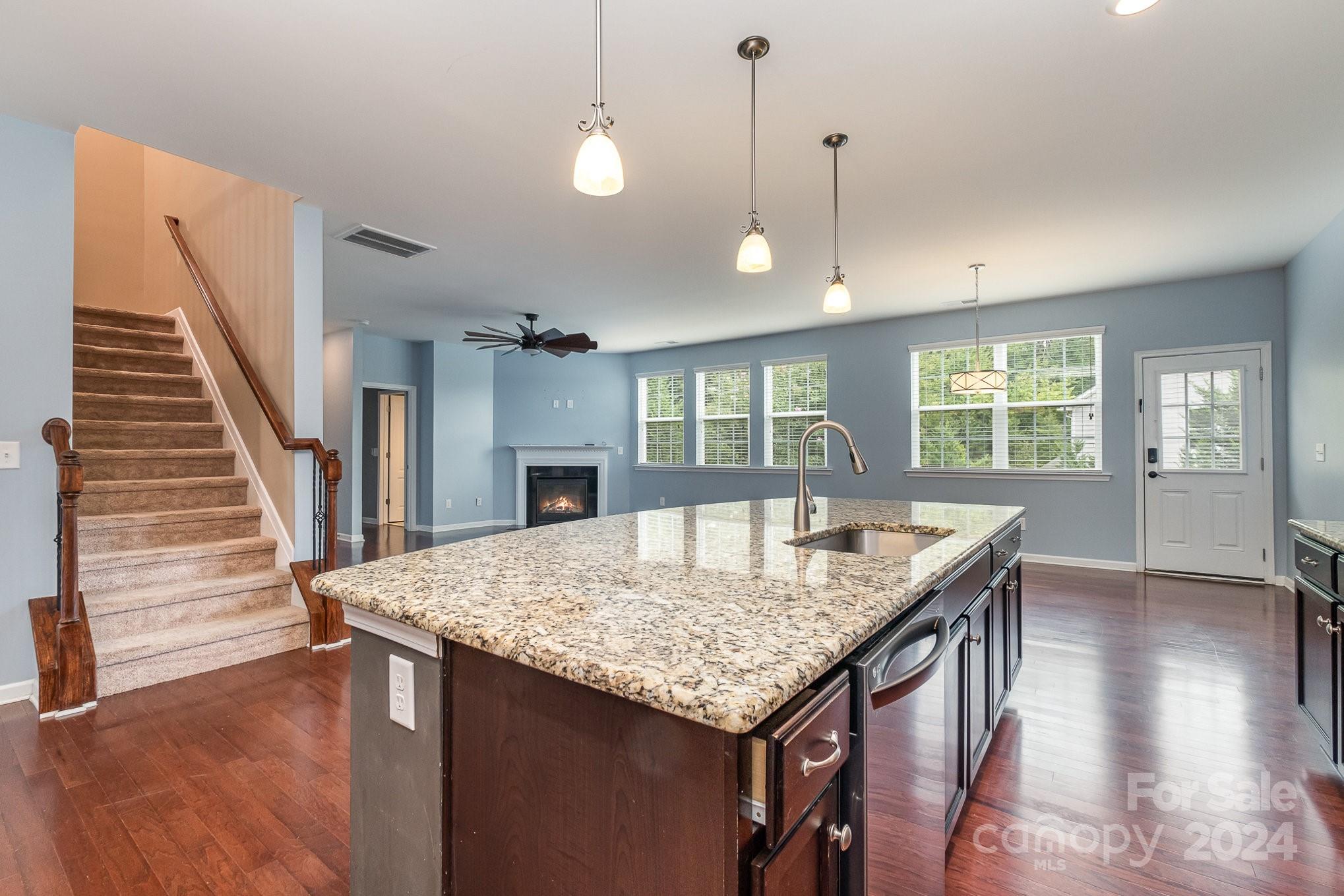 The Pinnacle at Handsmill - Residential