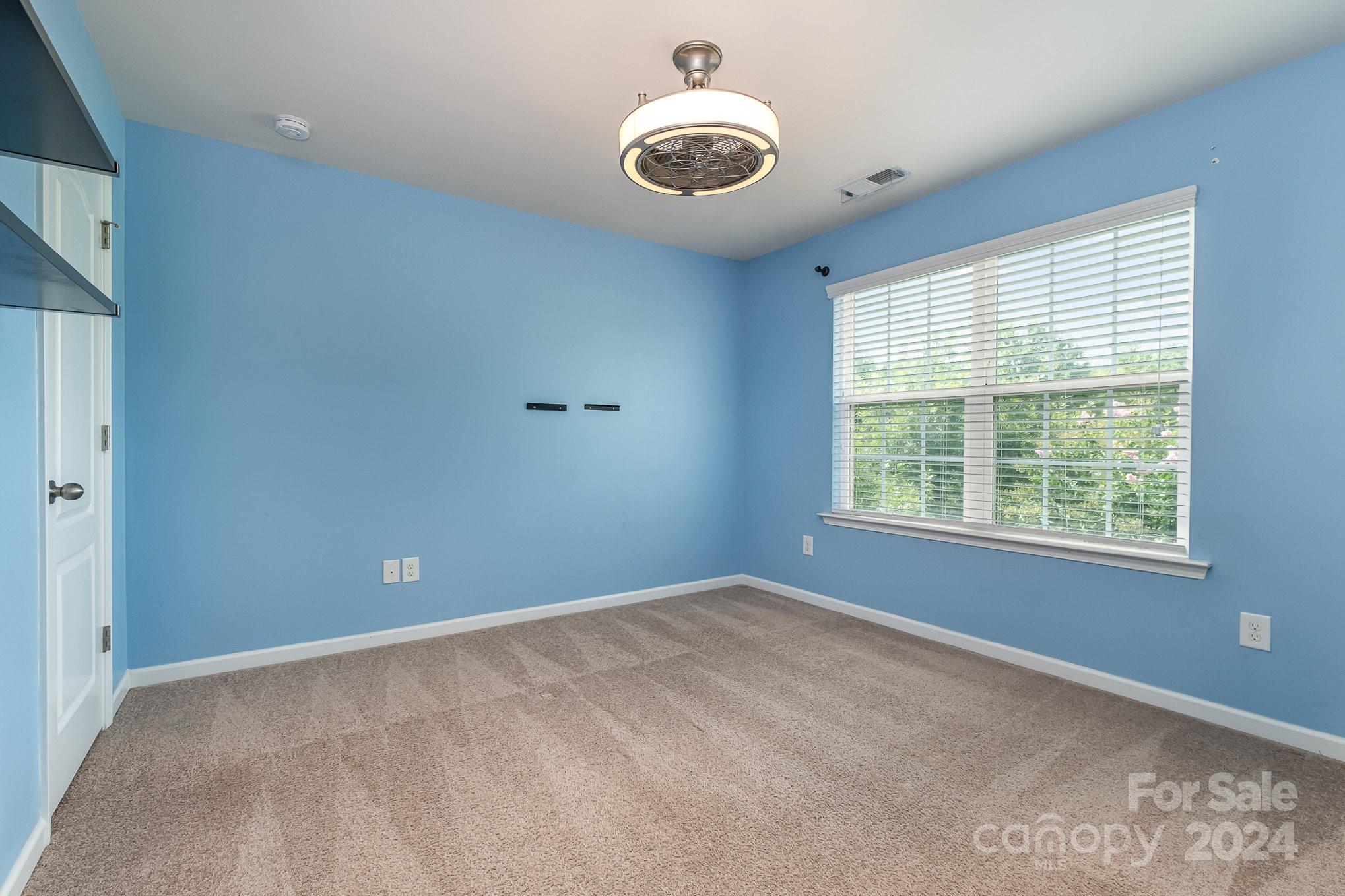 The Pinnacle at Handsmill - Residential