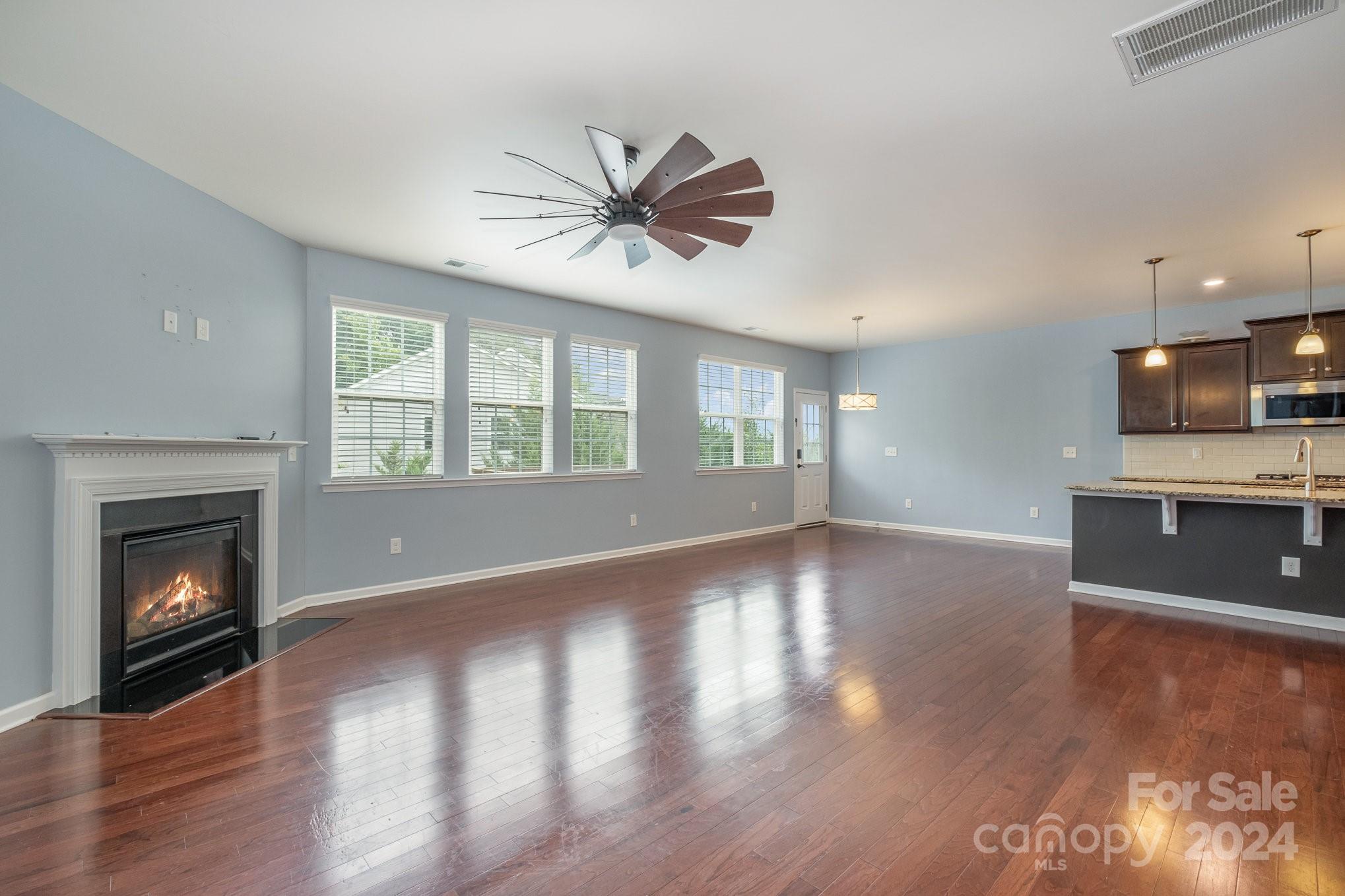 The Pinnacle at Handsmill - Residential