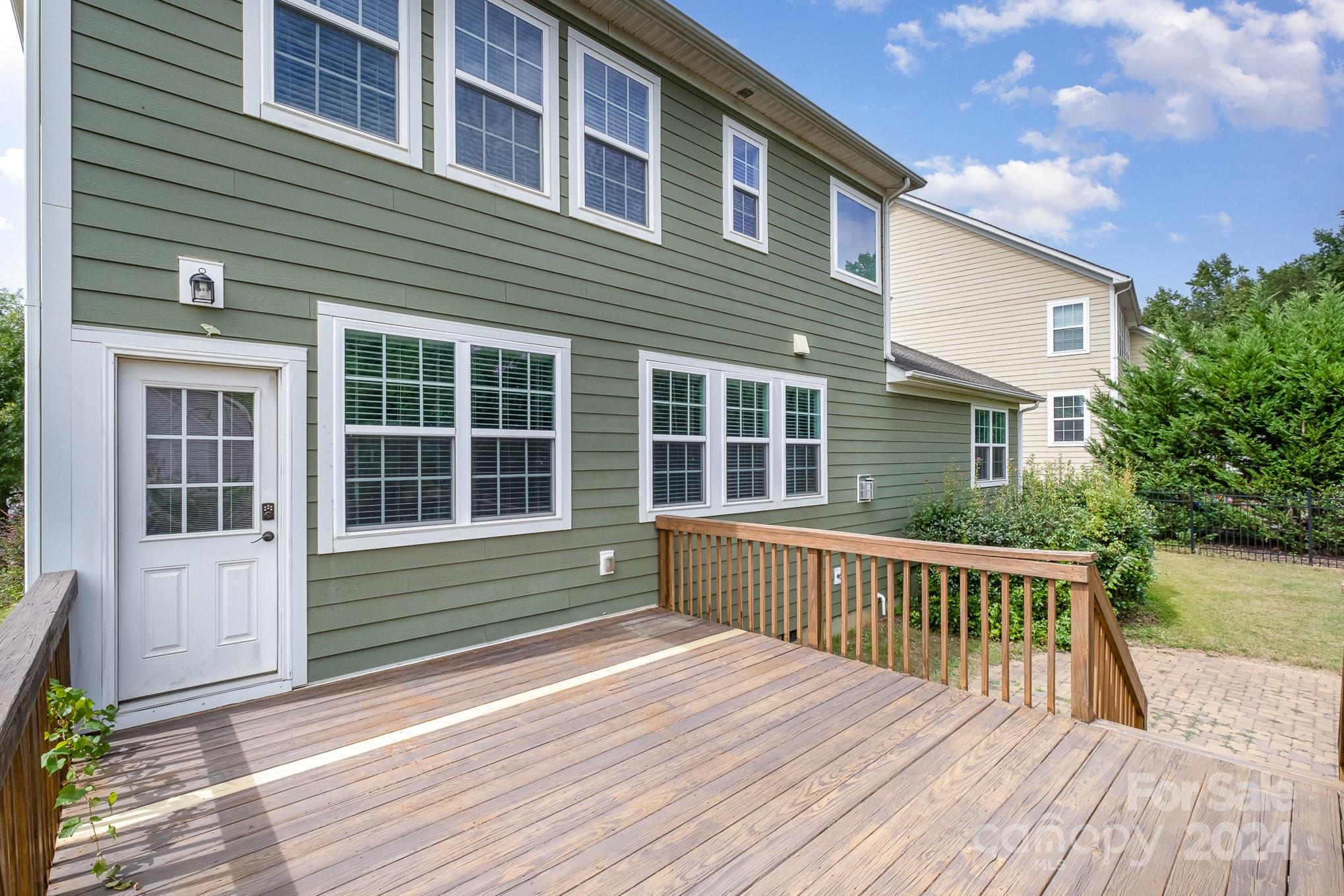 The Pinnacle at Handsmill - Residential