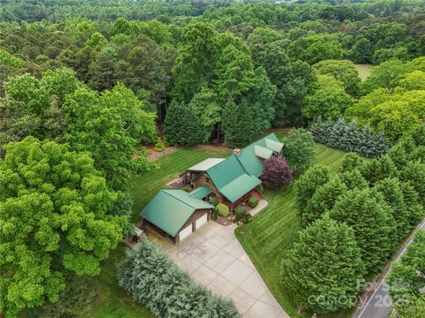 10583 Earnhardt Lake Road Davidson NC 28036