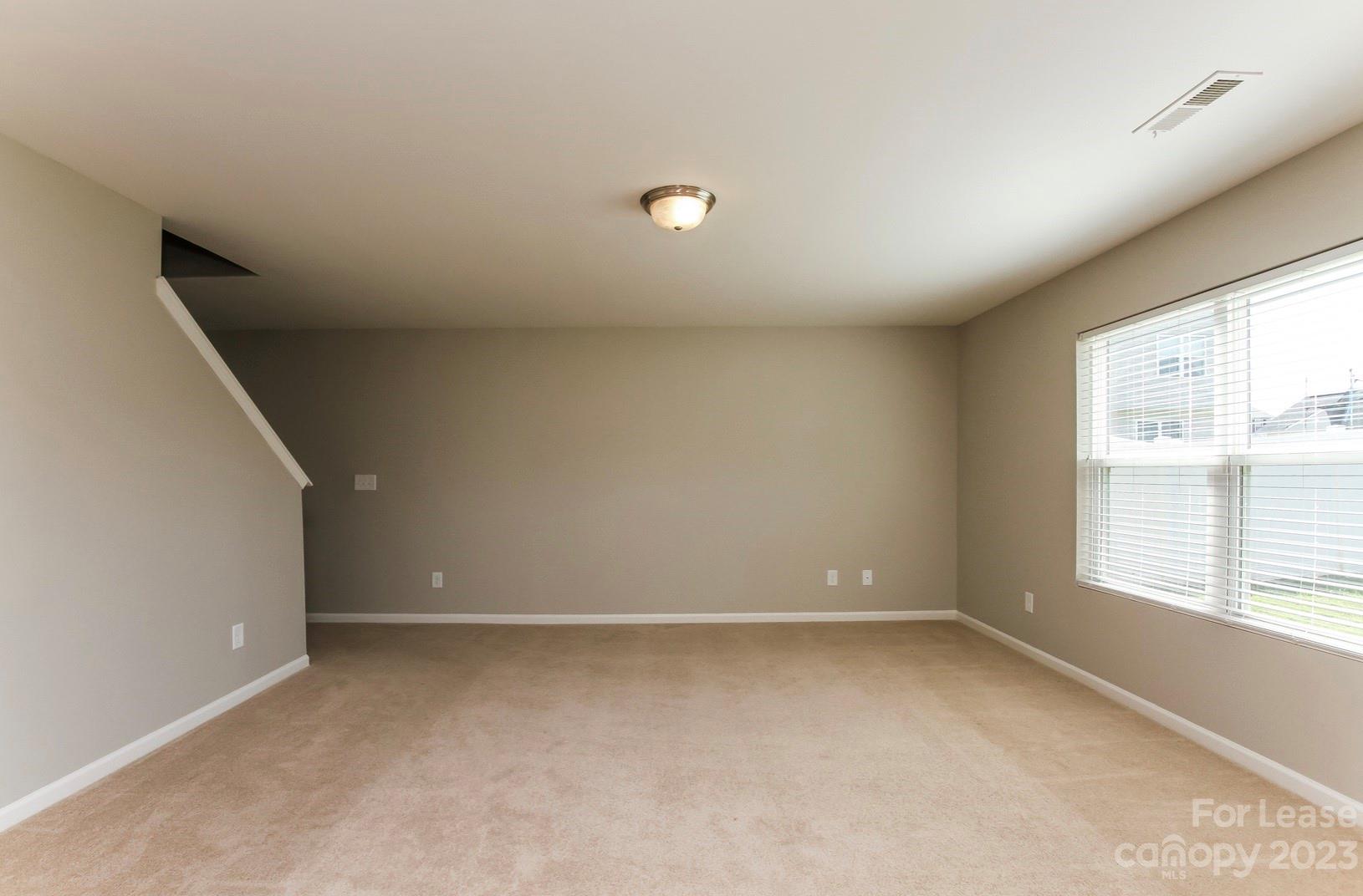 Lincoln Meadows - Residential Lease