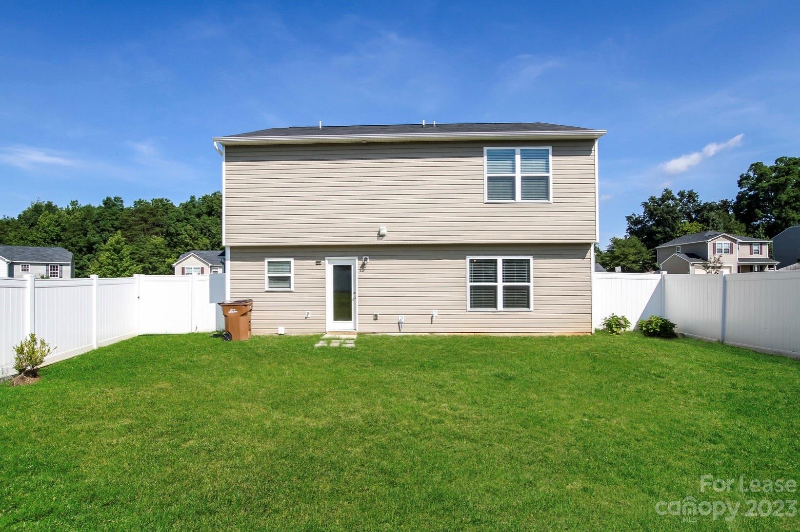 Lincoln Meadows - Residential Lease