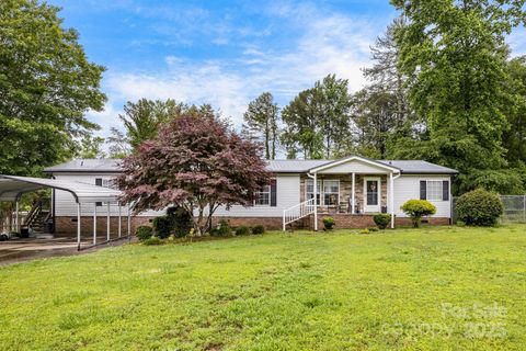553 New Hope Road Rutherfordton NC 28139