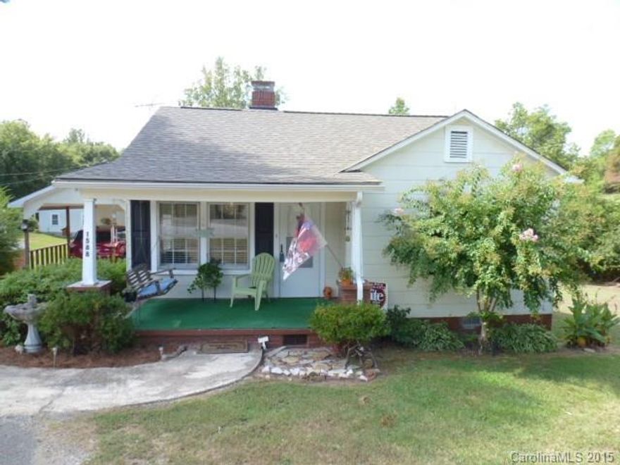 Just starting out or want to downsize, this 2BR, 1BA home is for you, Large front porch, single detached carport, beautiful lot with Pecan trees. Living room w/Fpl, kitchen w/ breakfast area. Priced just right.