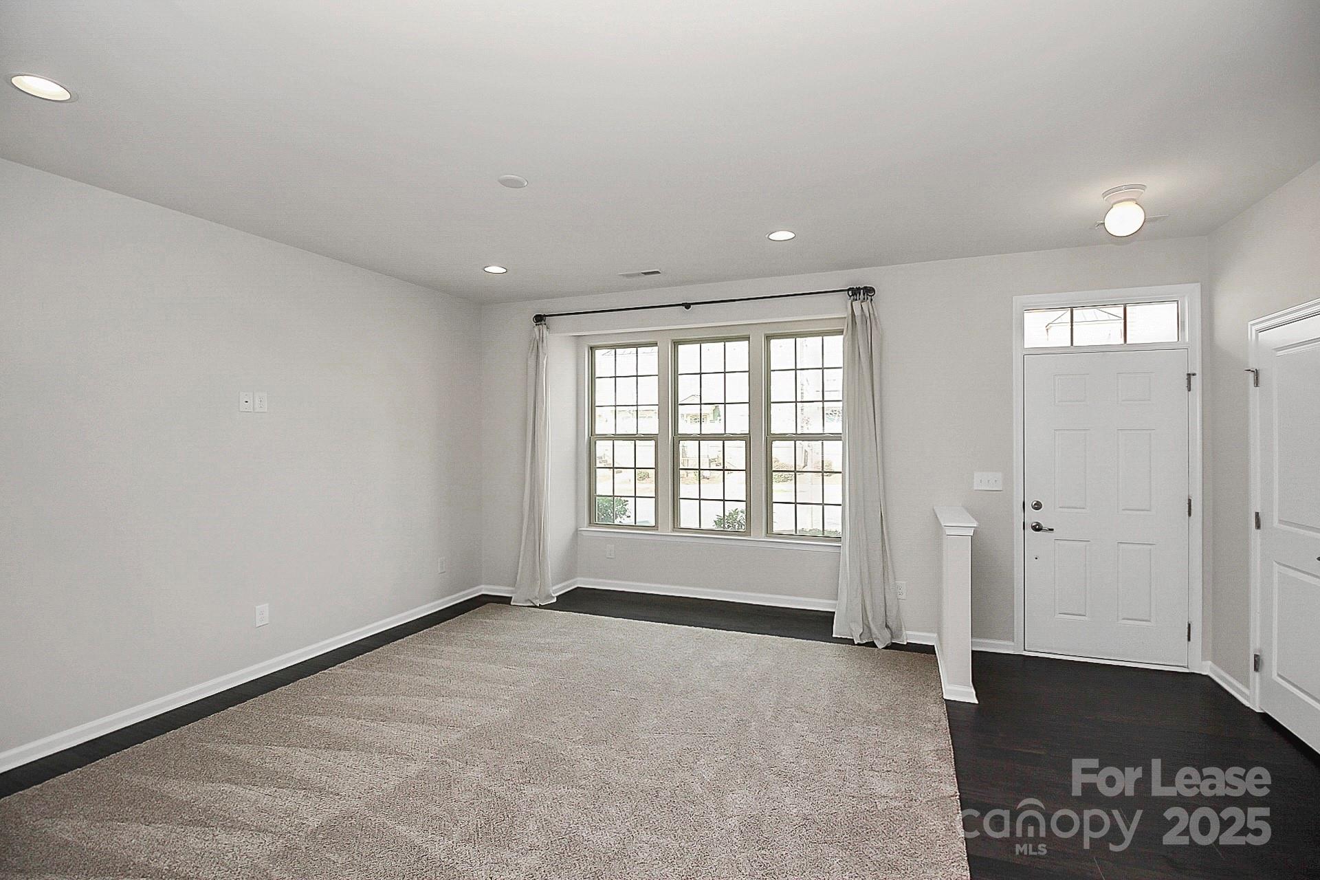 3047 Potomac River Parkway