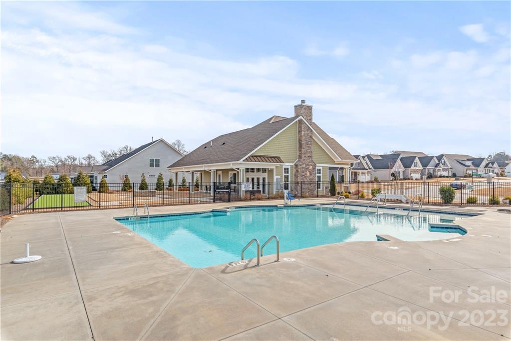 The Villas at Covington - Residential