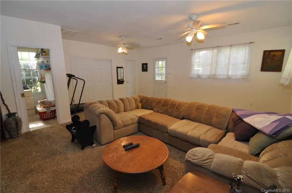 Twin Lakes - Residential