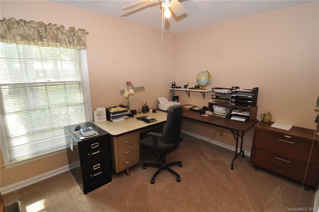 Twin Lakes - Residential