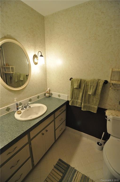 Twin Lakes - Residential