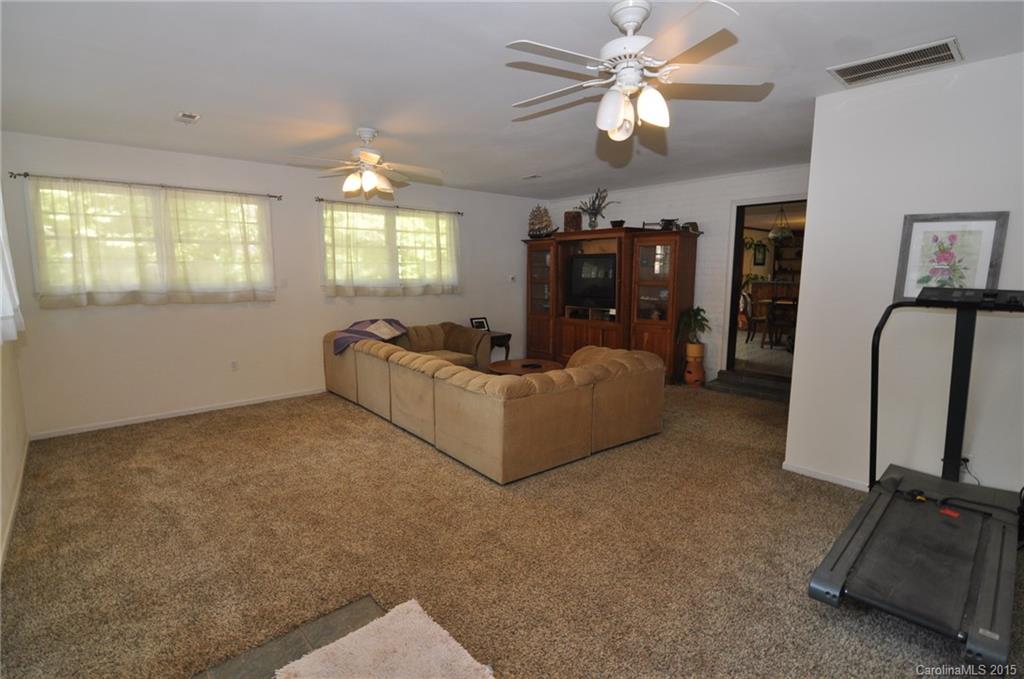 Twin Lakes - Residential