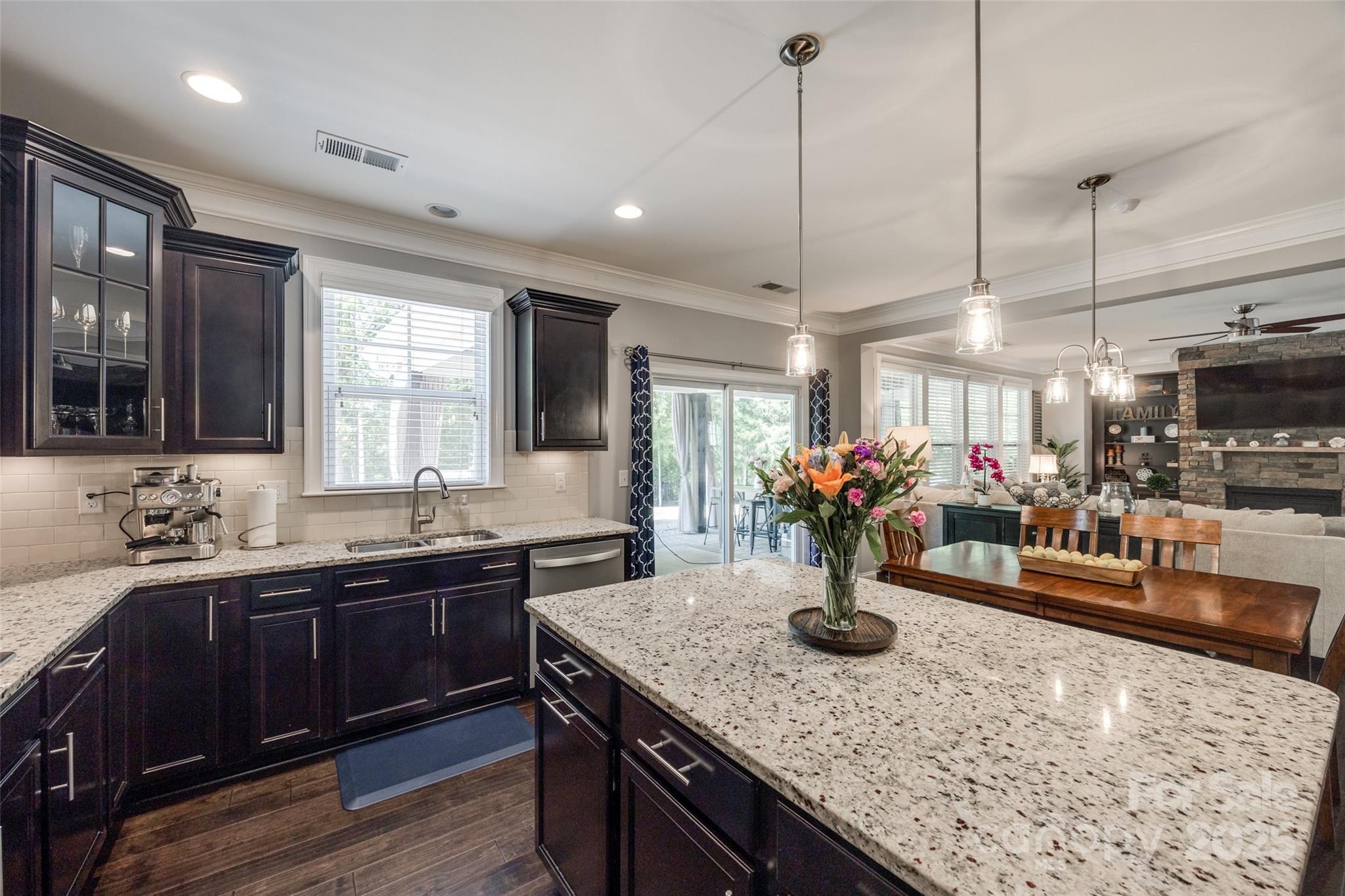 Lake Ridge - Residential