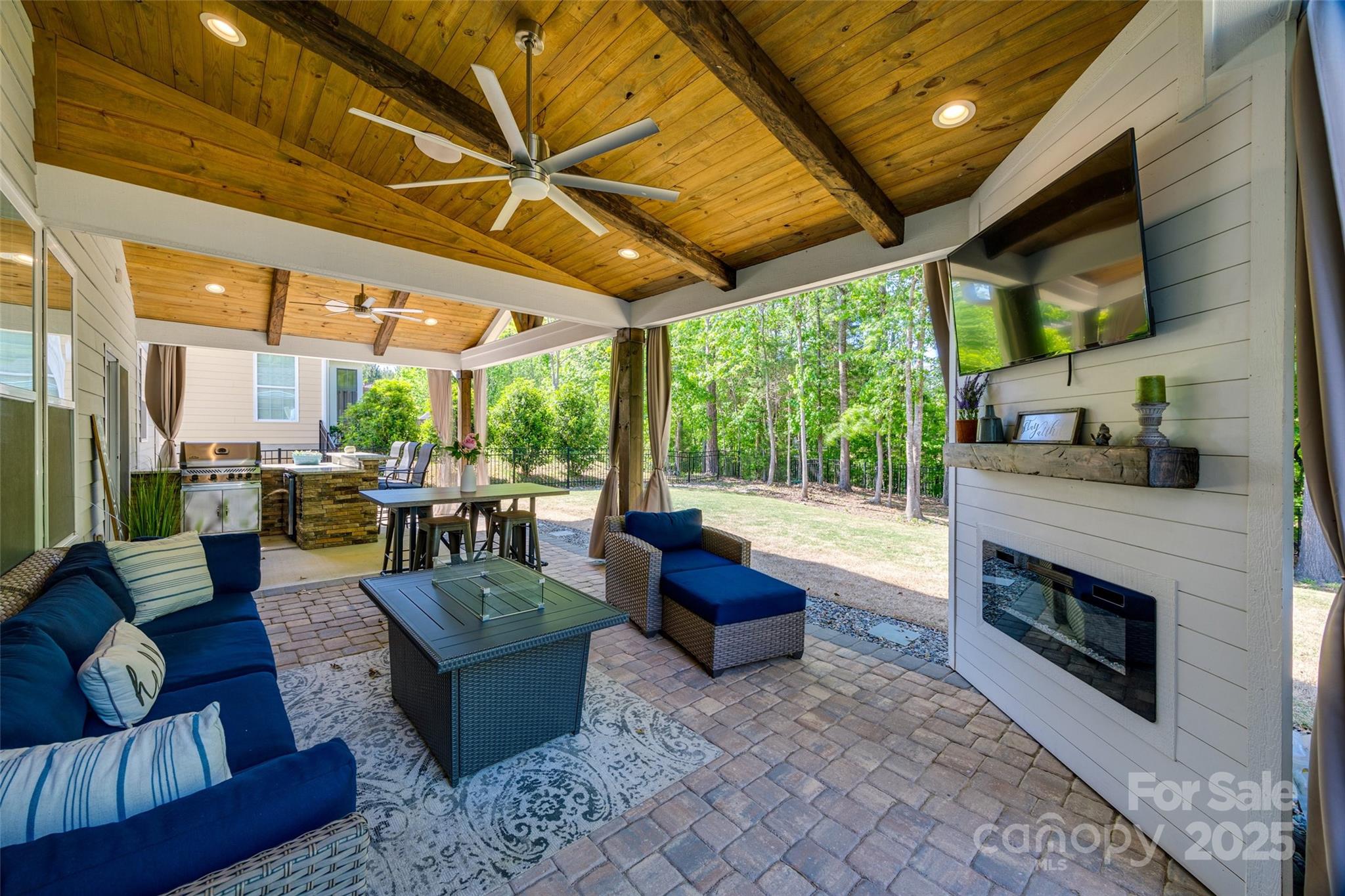 Lake Ridge - Residential