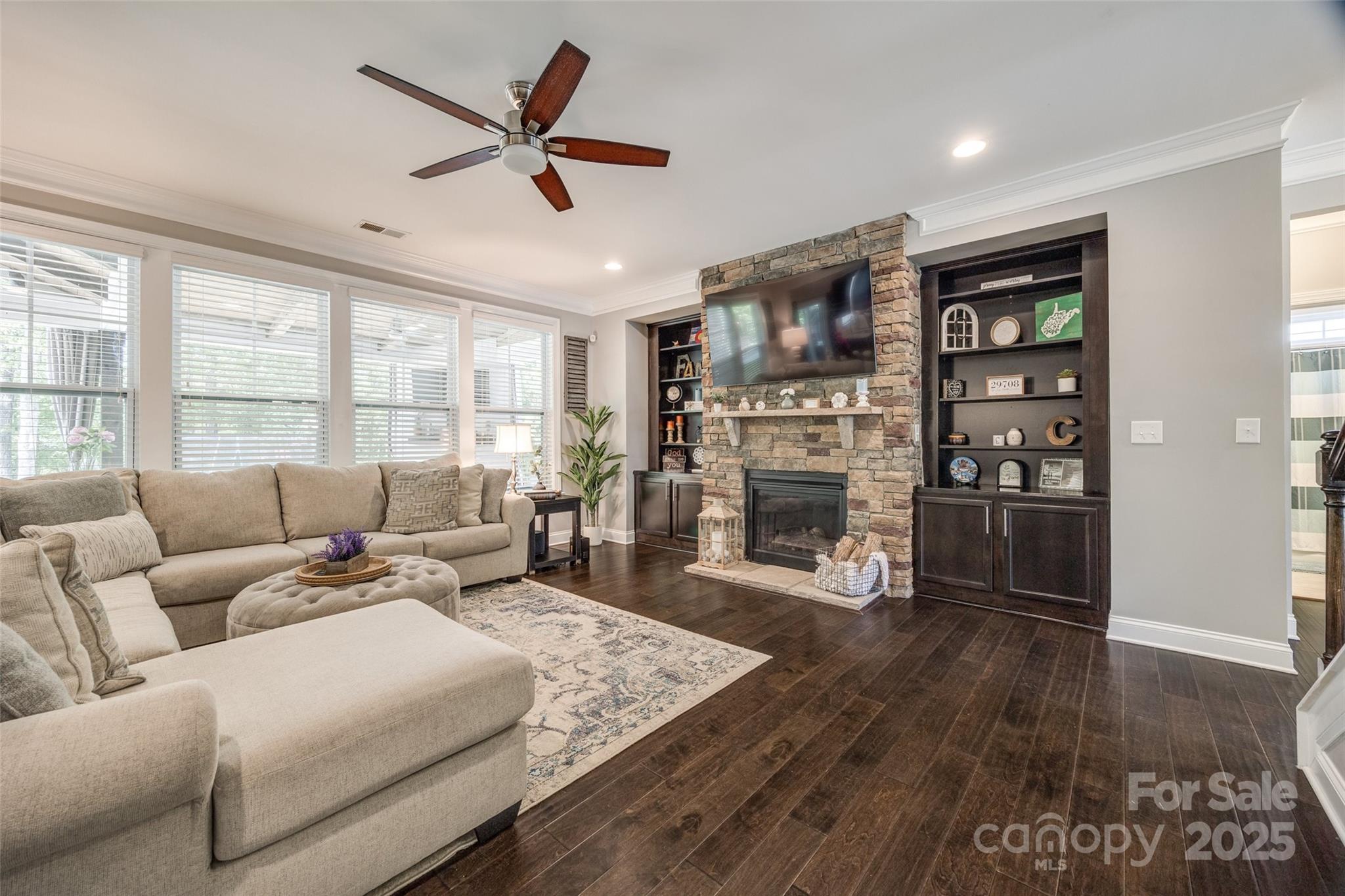 Lake Ridge - Residential