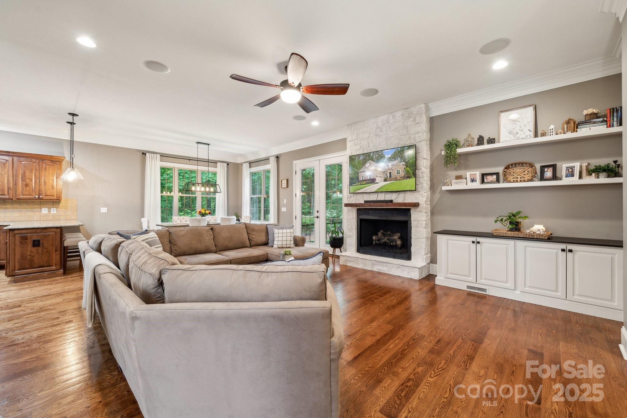 Palm Tree Cove - Residential