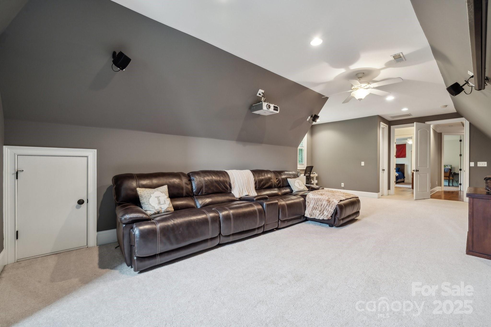 Palm Tree Cove - Residential