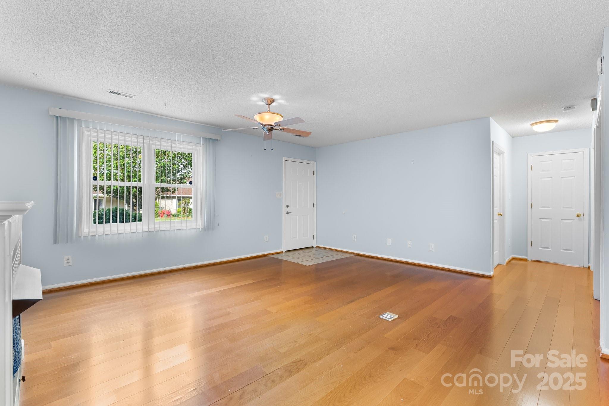 Conover Manor - Residential