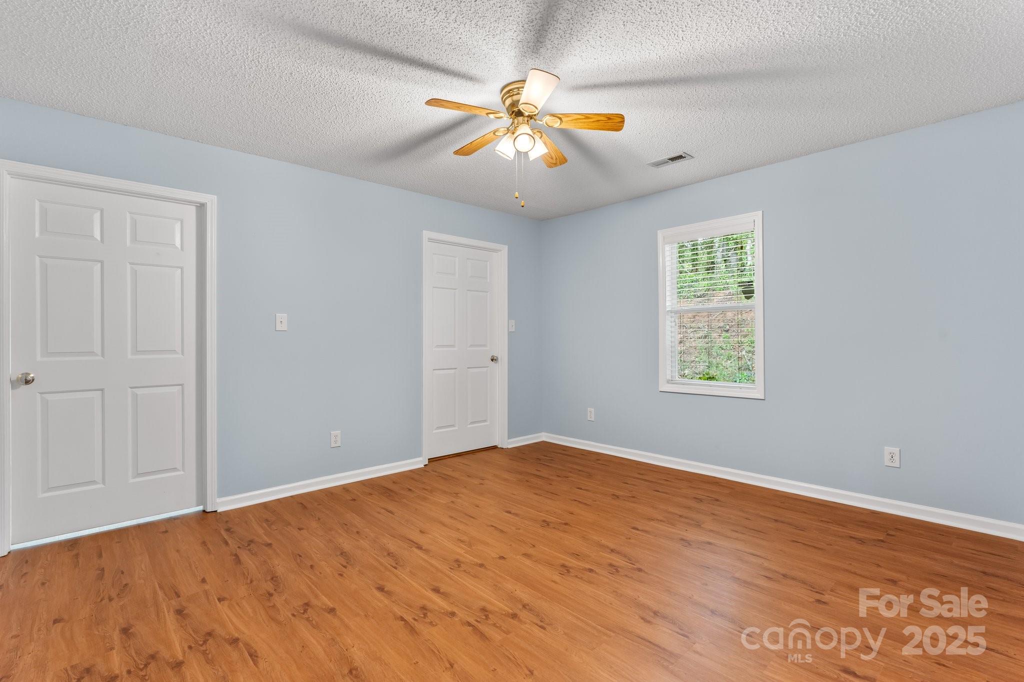 Conover Manor - Residential