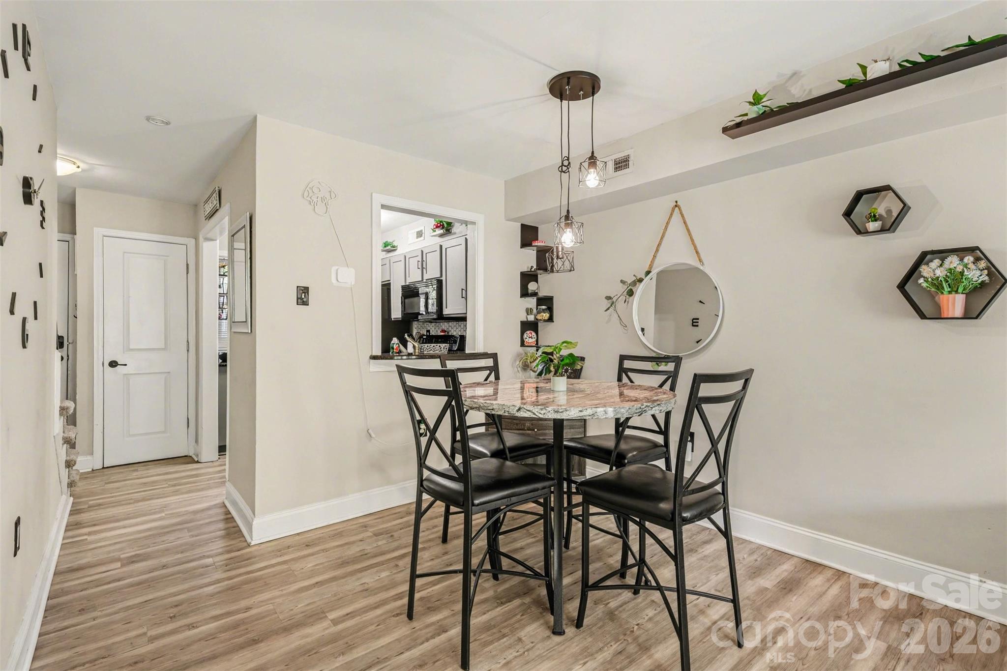 Jamestowne Commons - Residential