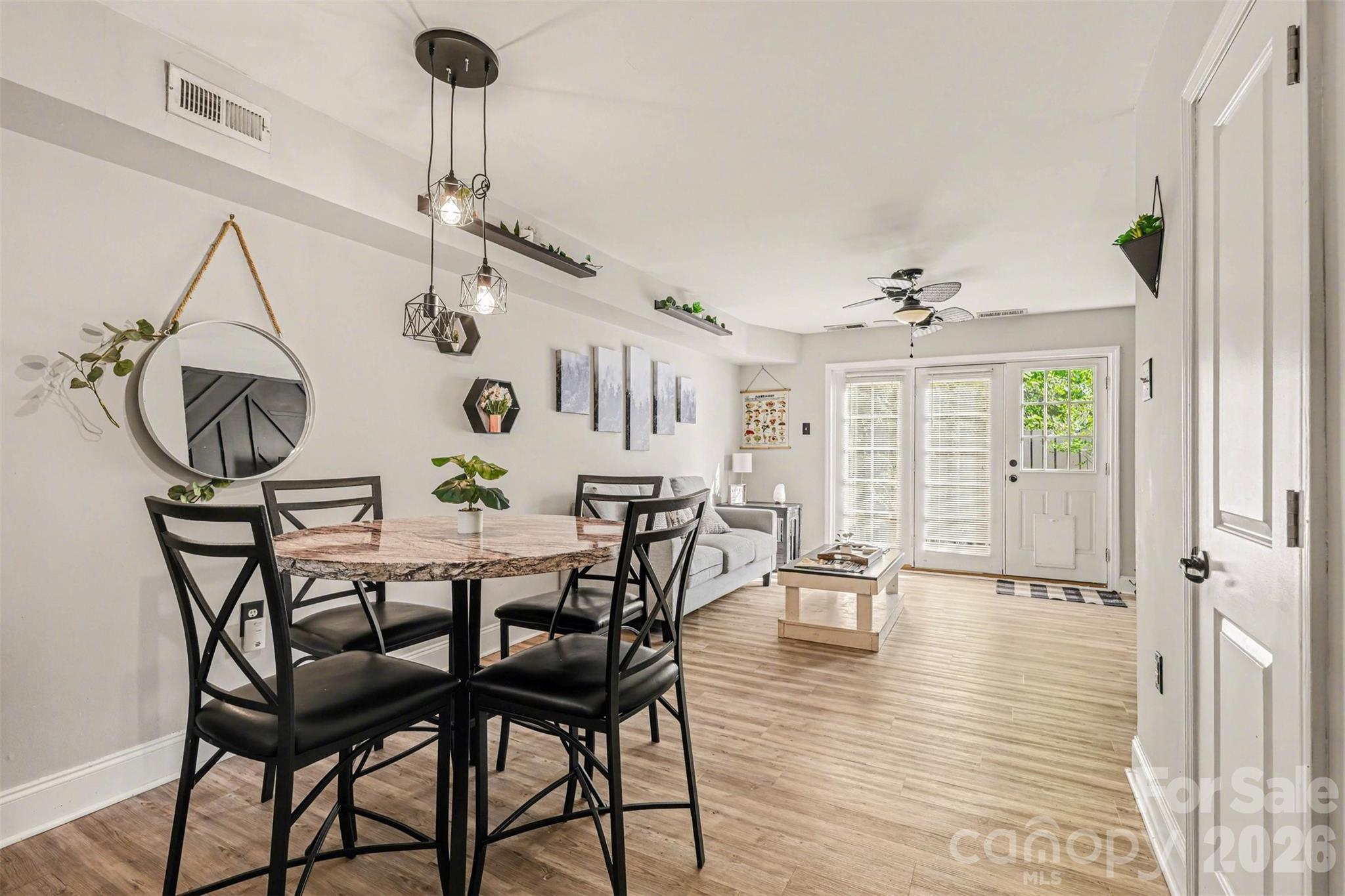 Jamestowne Commons - Residential