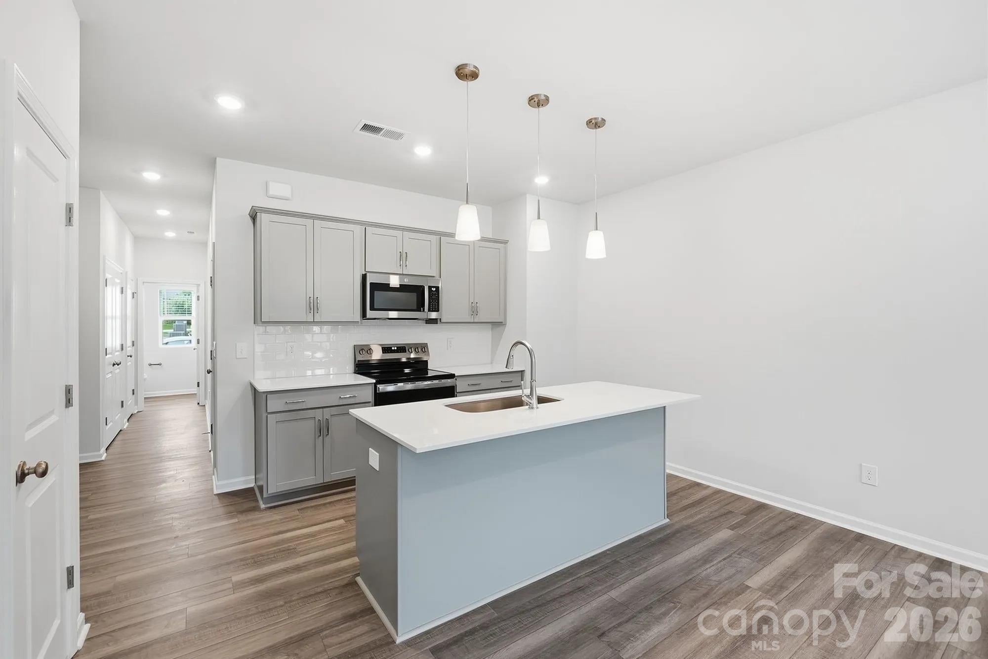 4614 Lakeview Road 2