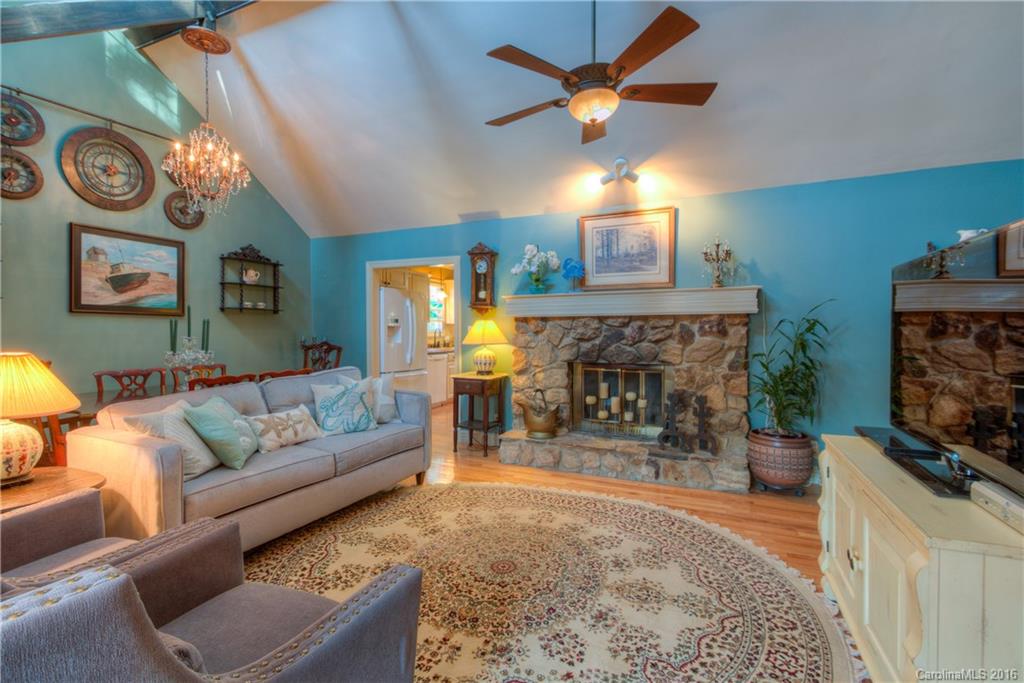 Tega Cay - Residential