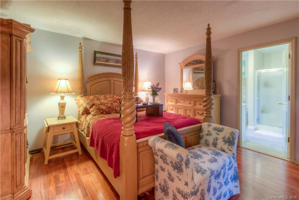 Tega Cay - Residential