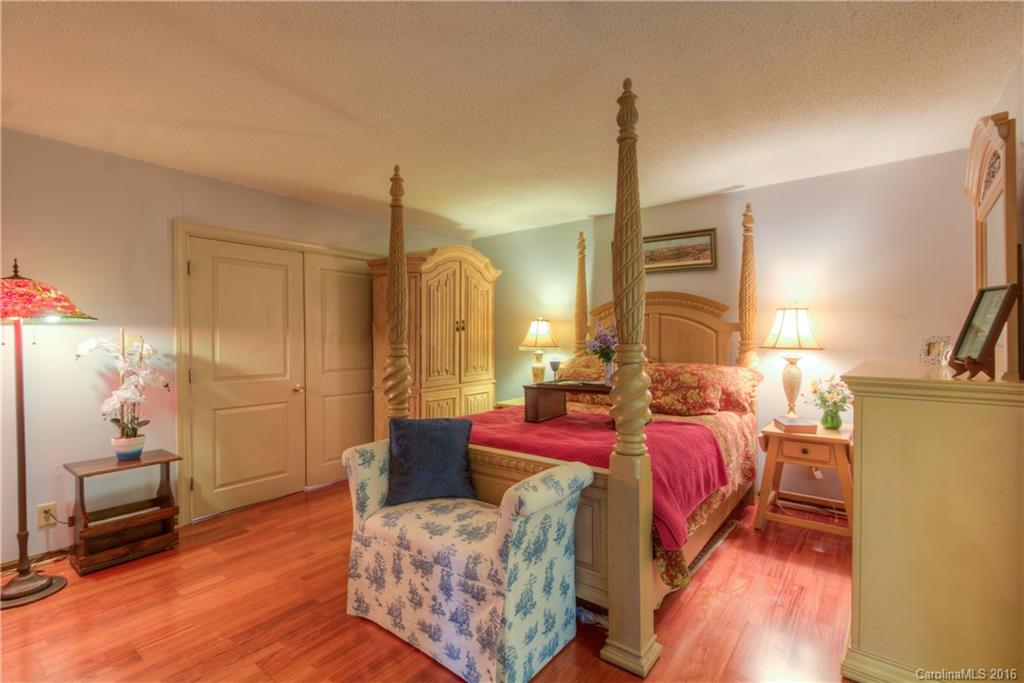 Tega Cay - Residential