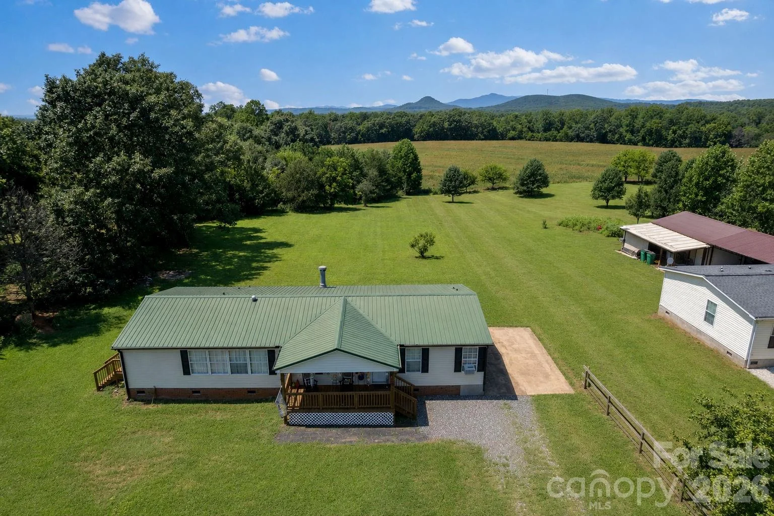 1633 N Brook 3 School Road, Vale, NC, 28168
