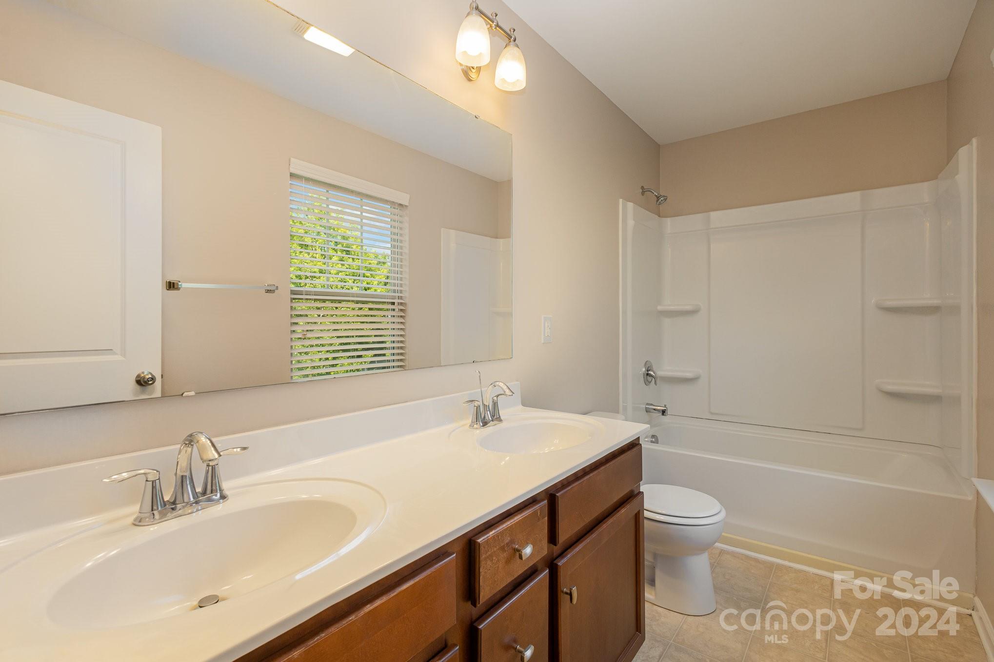 Lexington Commons - Residential