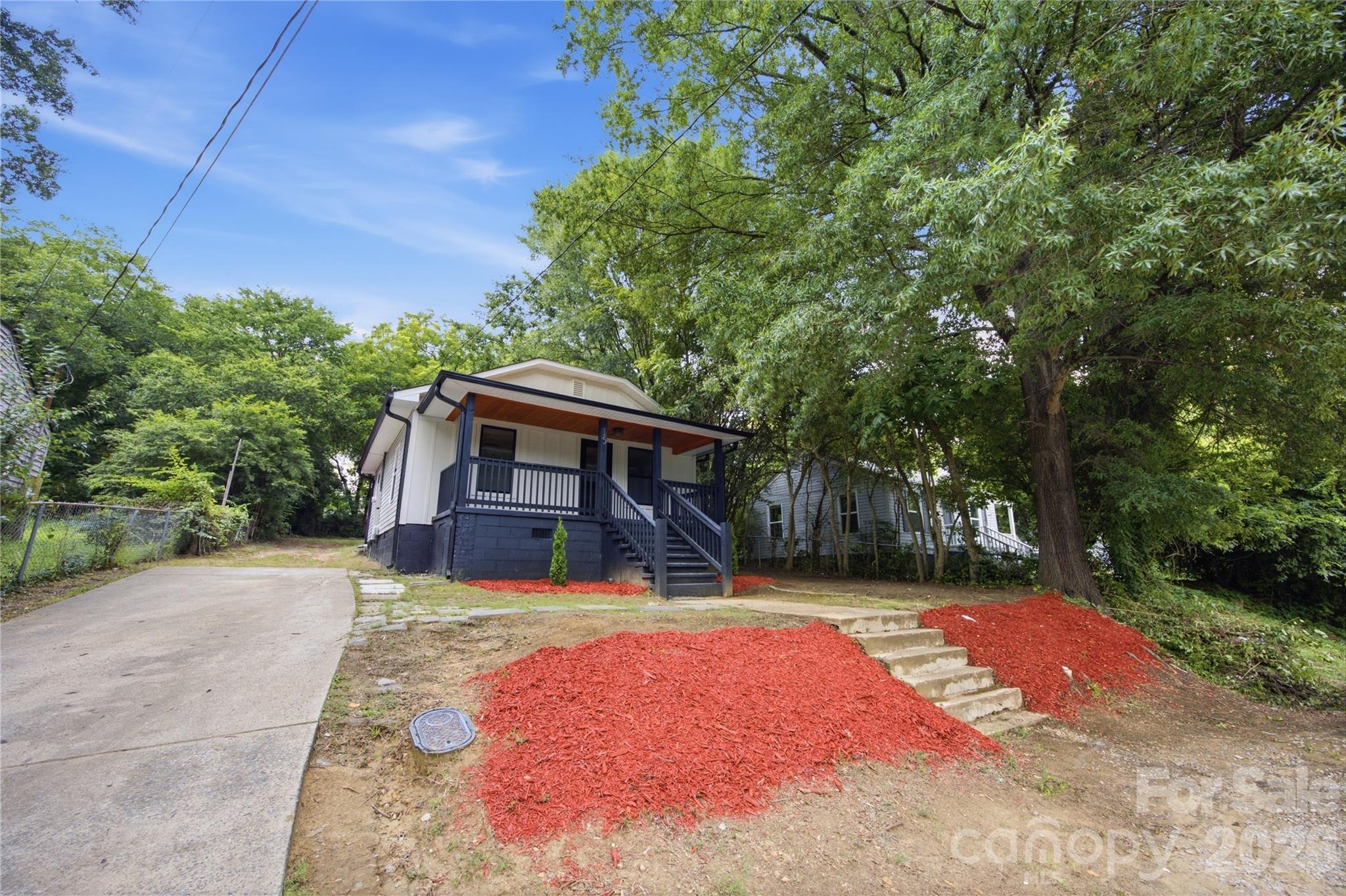 15 Meadowview Avenue