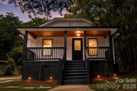 Photo of 15 Meadowview Avenue, Concord, NC 28027 (MLS # 4410337)