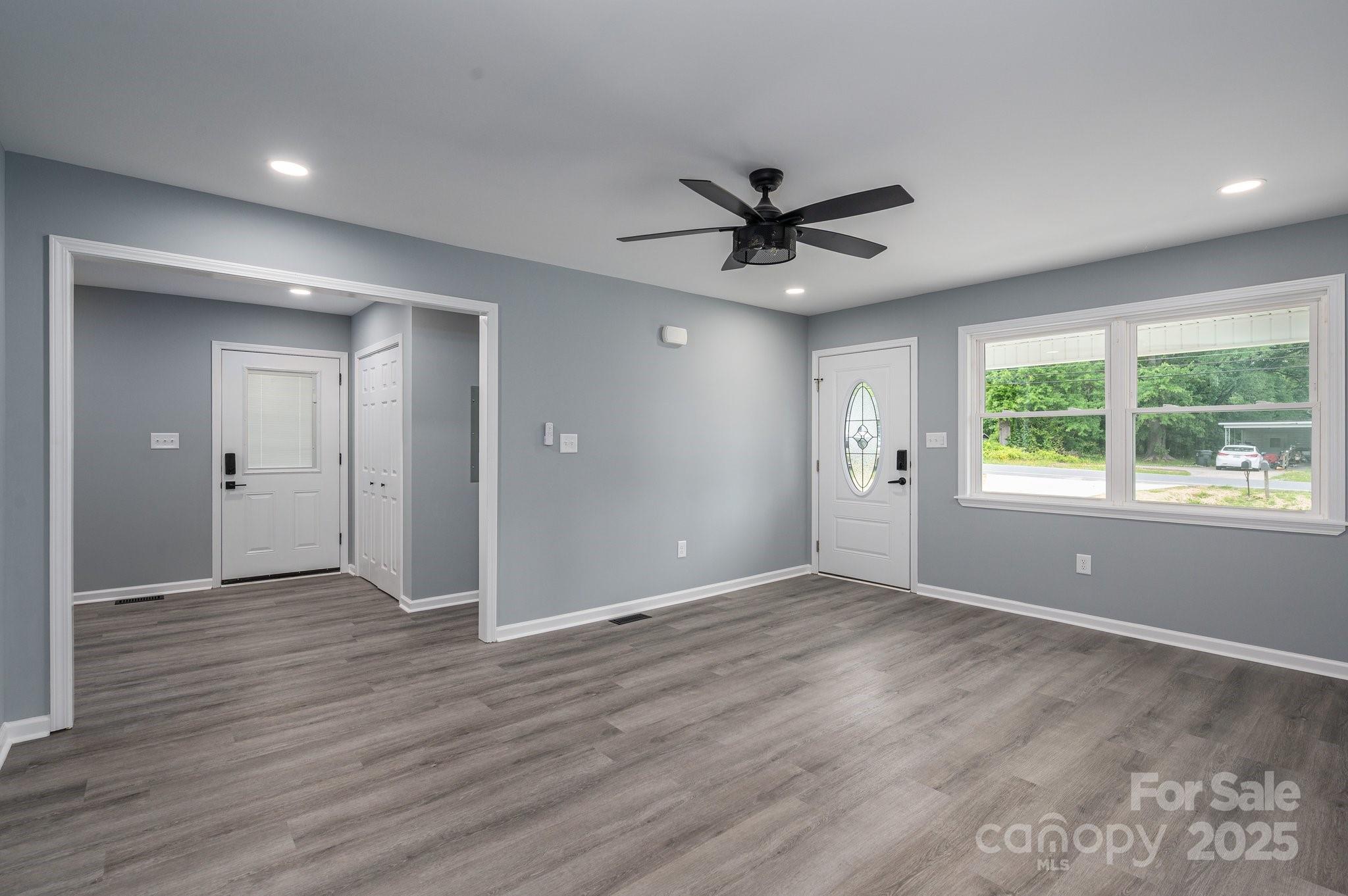 1428 E Main Street