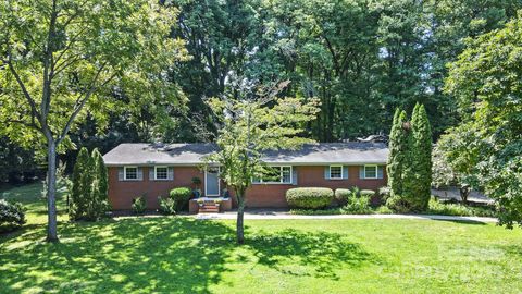 7108 Preston Court Charlotte NC 28215