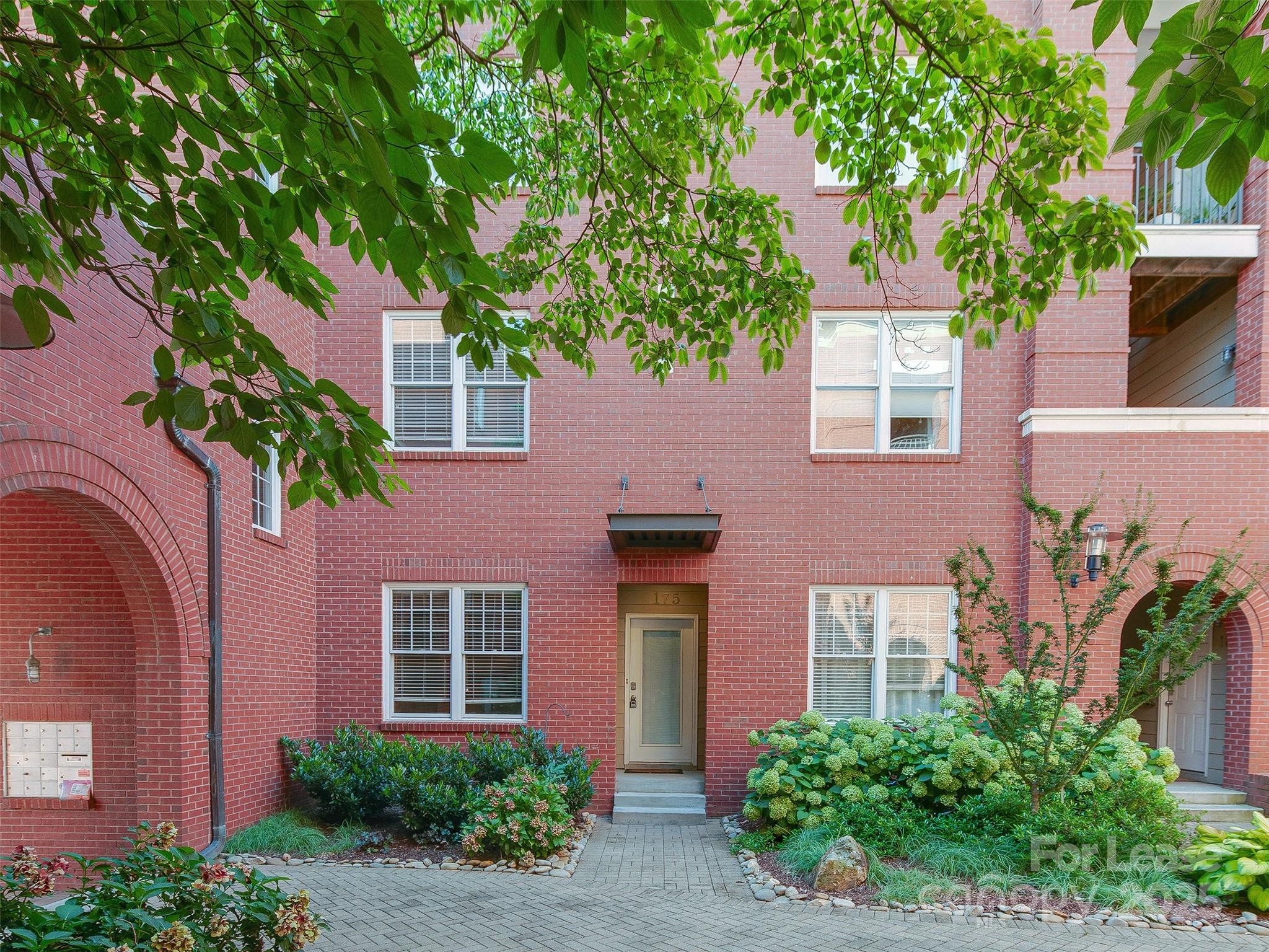 Elizabeth - Residential Lease