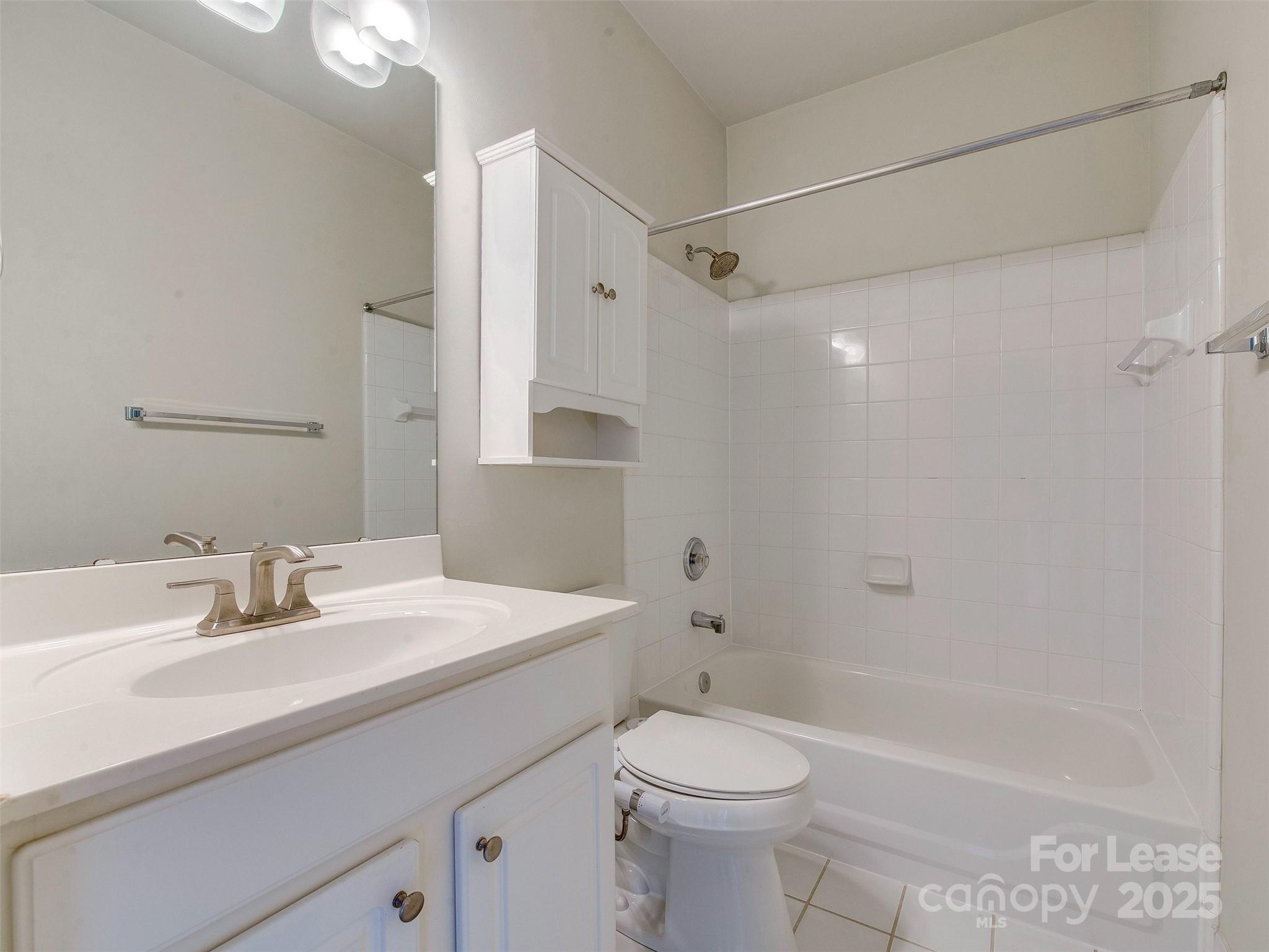 Elizabeth - Residential Lease