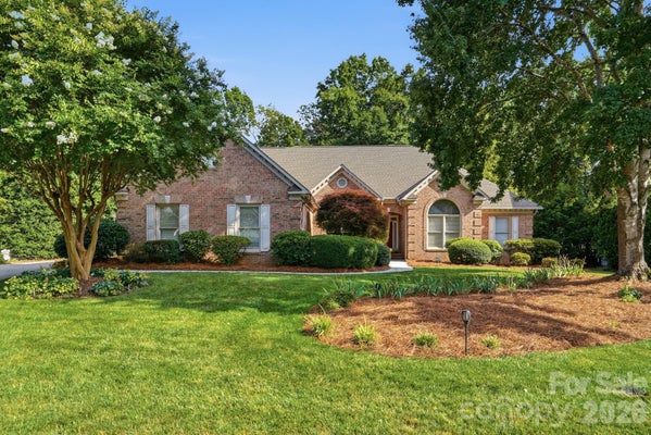 13101 DARBY CHASE DR, CHARLOTTE, NC 28277 - Image 79cd247ef140e84e733604f605f1bc7b/4020482016