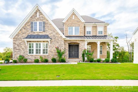 Photo of 315 W Waterlynn Road, Mooresville, NC 28117 (MLS # 4301278)