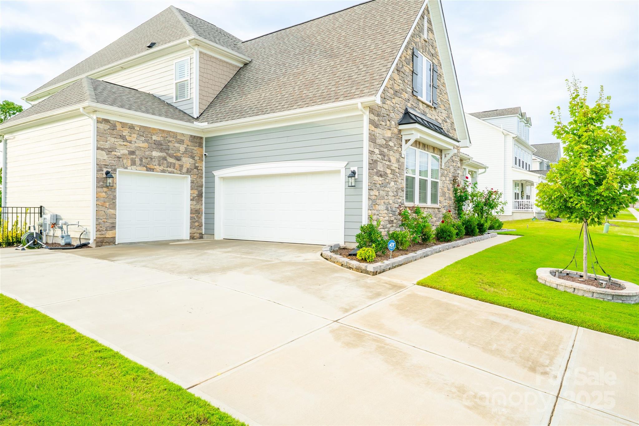 315 W Waterlynn Road
