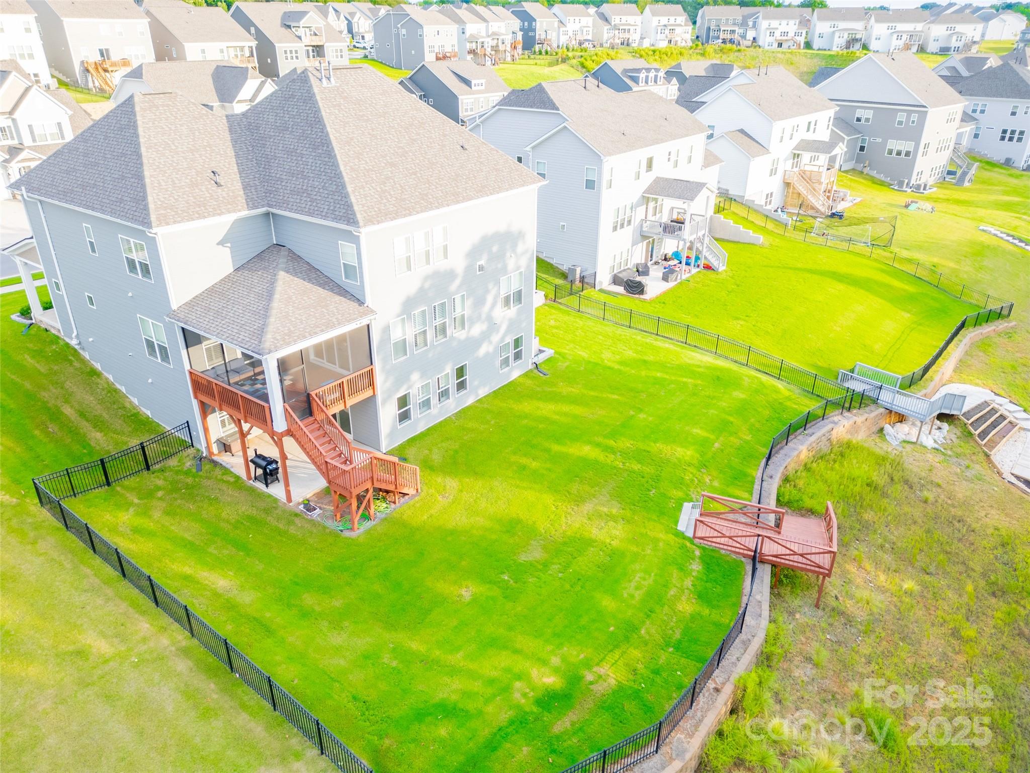 315 W Waterlynn Road