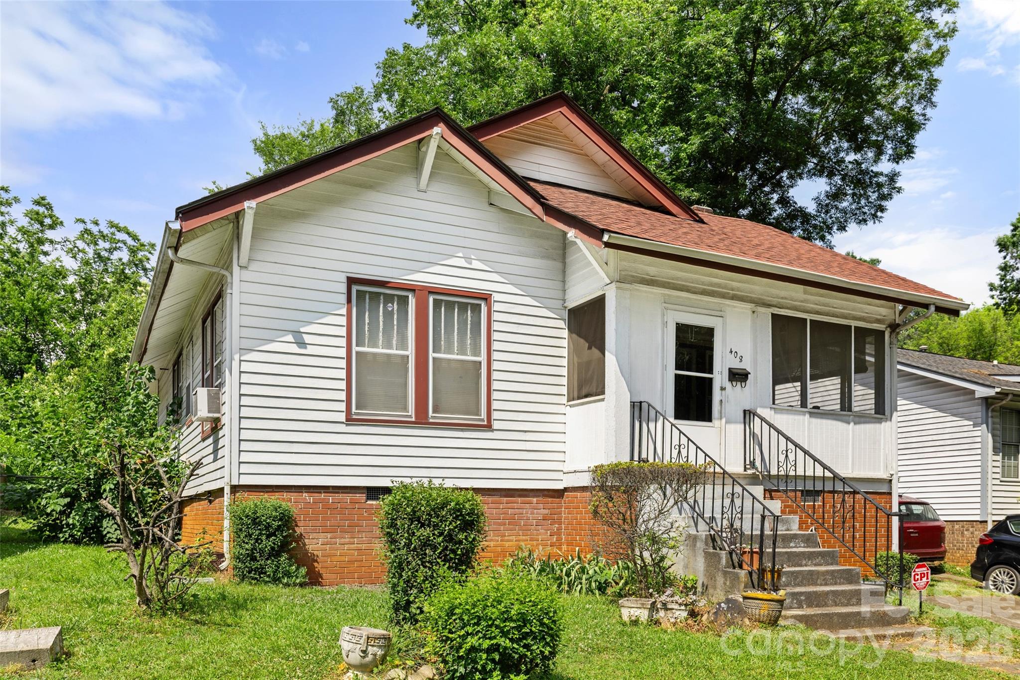 408 W Kingston Avenue