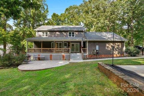 A home in Waxhaw