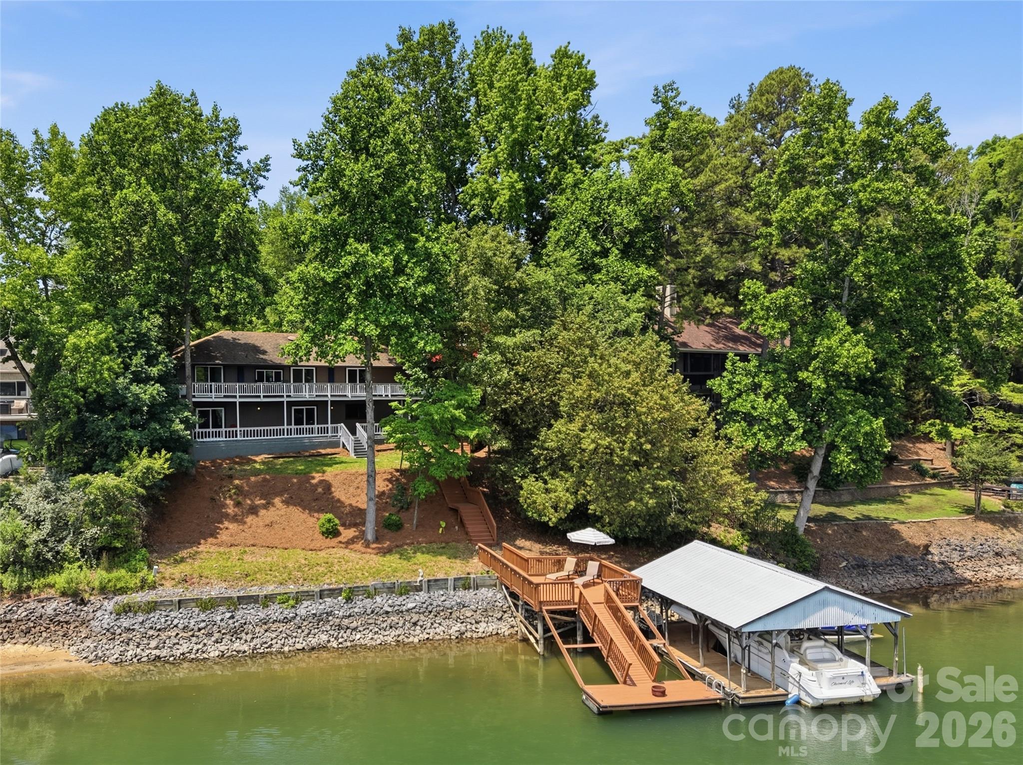 Tega Cay - Residential