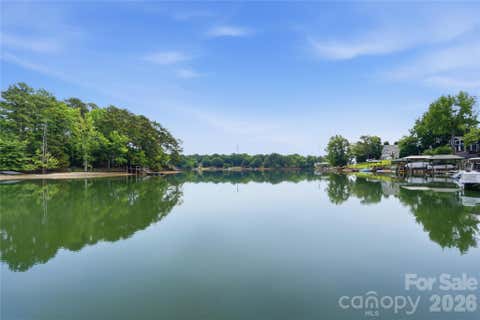 Photo of 1113 Palmyra Drive, Tega Cay, SC 29708 (MLS # 4379735)