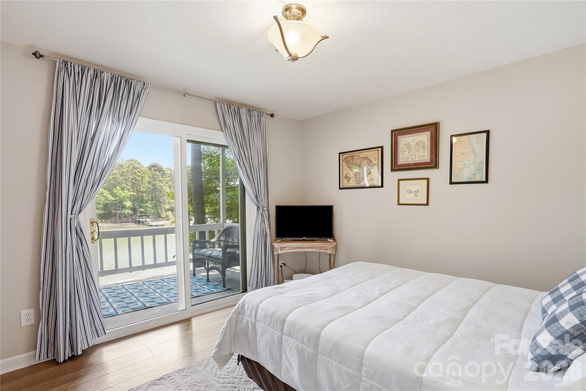 Tega Cay - Residential