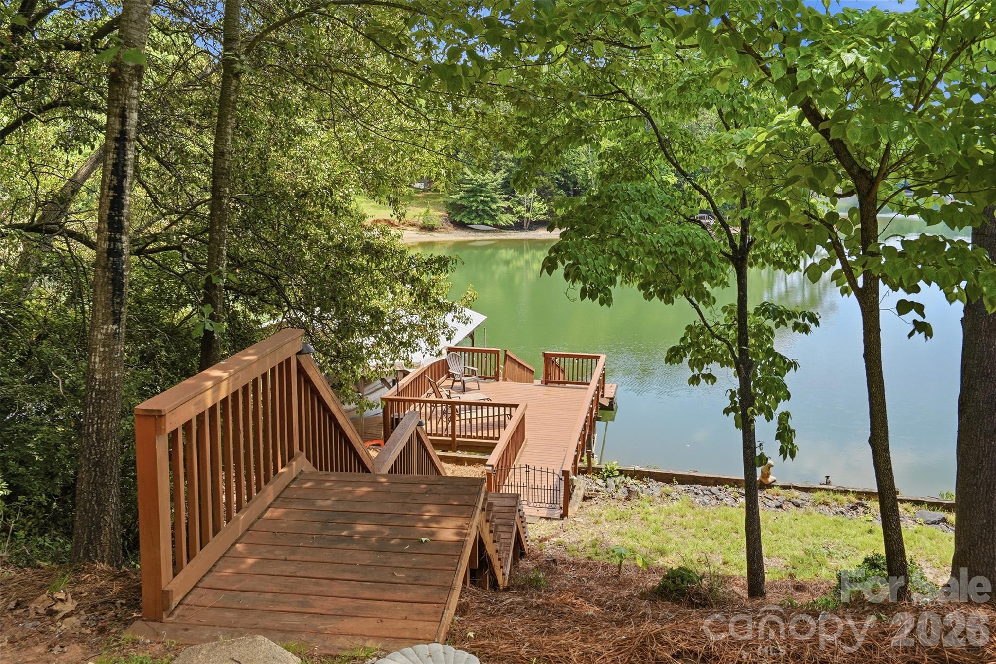 Tega Cay - Residential