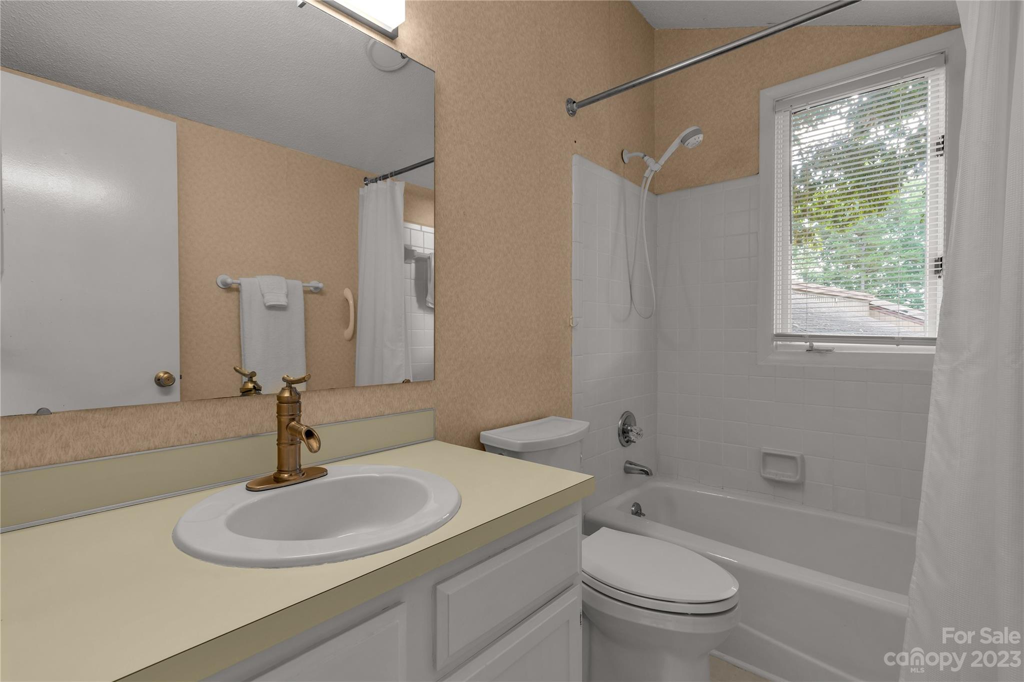 River Hills - Residential