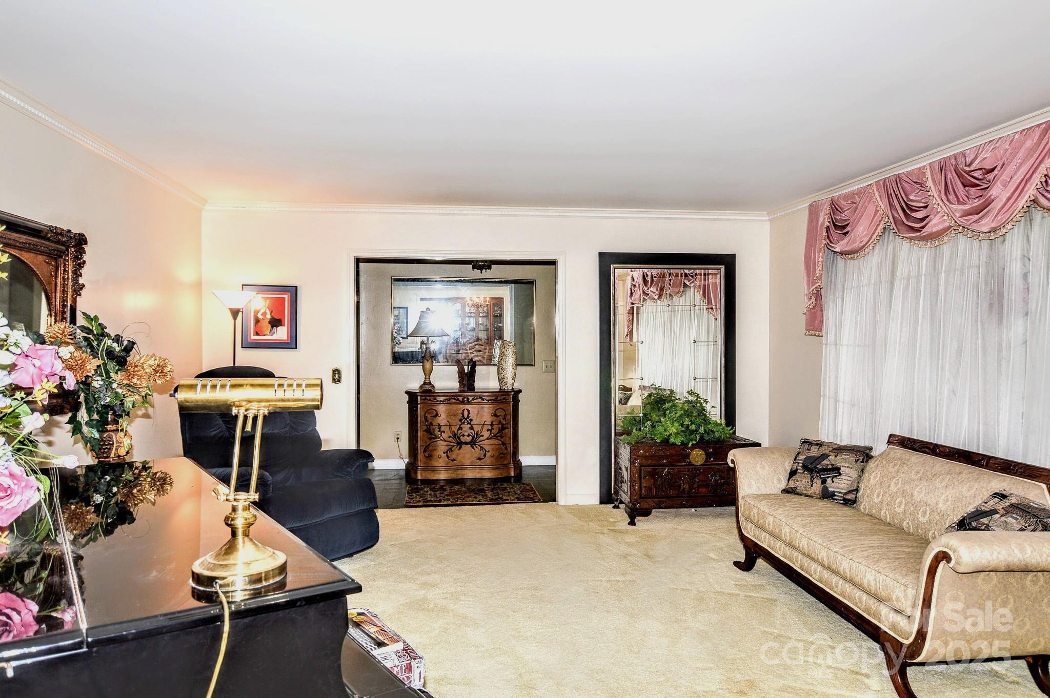 10802 Chestnut Hill Drive